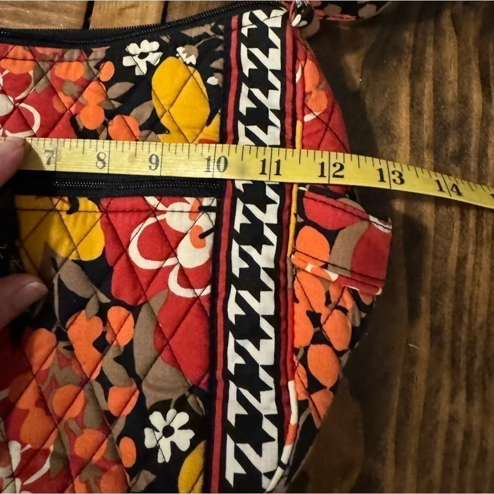 VERA BRADLEY CROSSBODY OR SHOULDER BAG. NWOT. ORANGE/YELLOW/RED